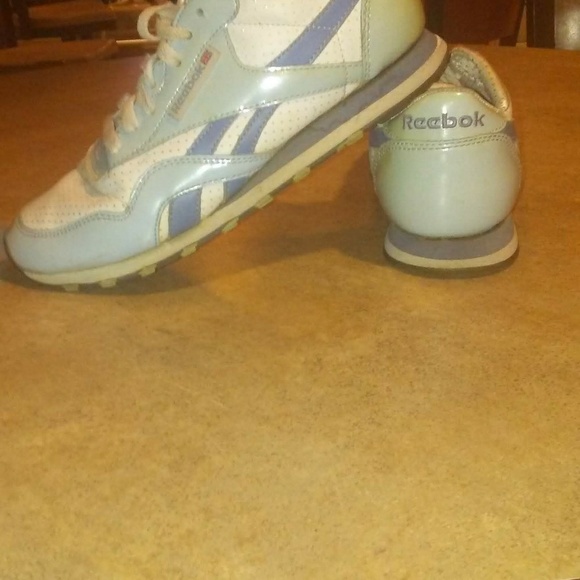 Women's Reebok Shoes - Picture 5 of 5